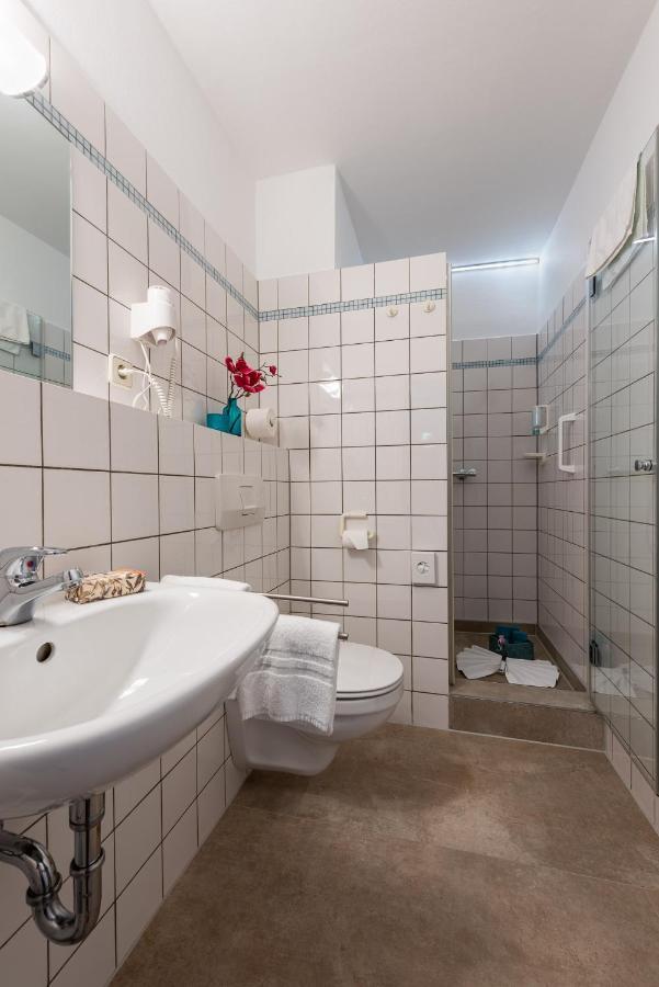 Hotel Nibelungen Hof Ксантен Екстериор снимка