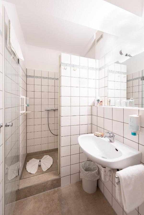 Hotel Nibelungen Hof Ксантен Екстериор снимка