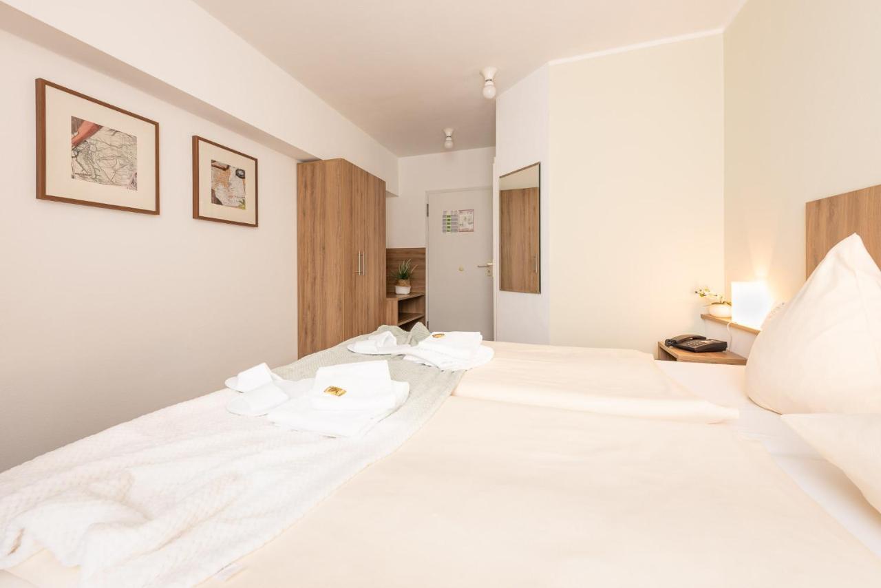 Hotel Nibelungen Hof Ксантен Екстериор снимка