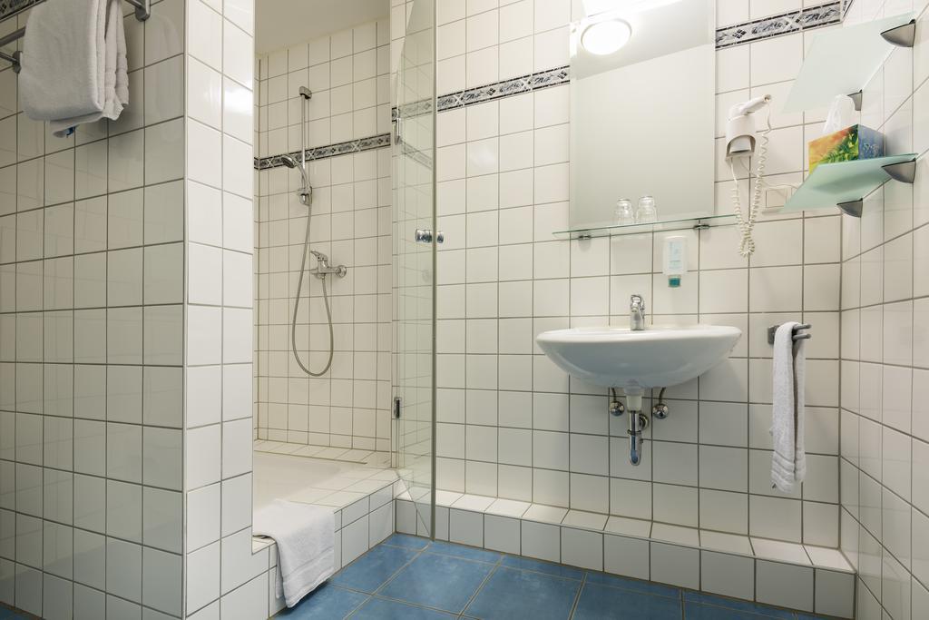 Hotel Nibelungen Hof Ксантен Екстериор снимка