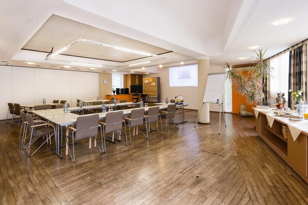 Hotel Nibelungen Hof Ксантен Екстериор снимка