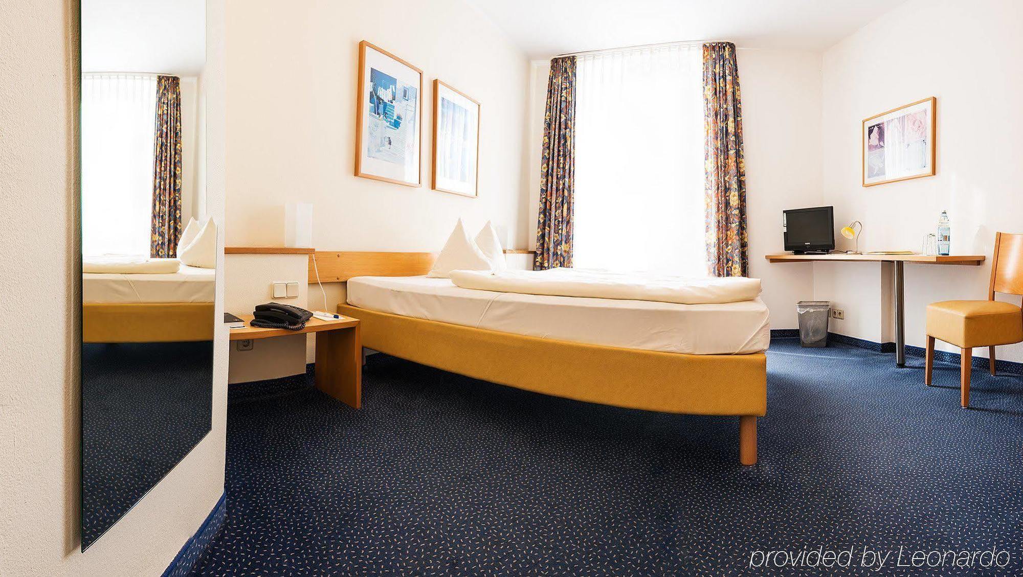 Hotel Nibelungen Hof Ксантен Екстериор снимка