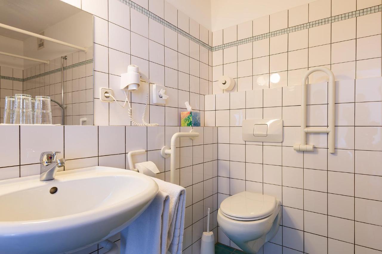 Hotel Nibelungen Hof Ксантен Екстериор снимка